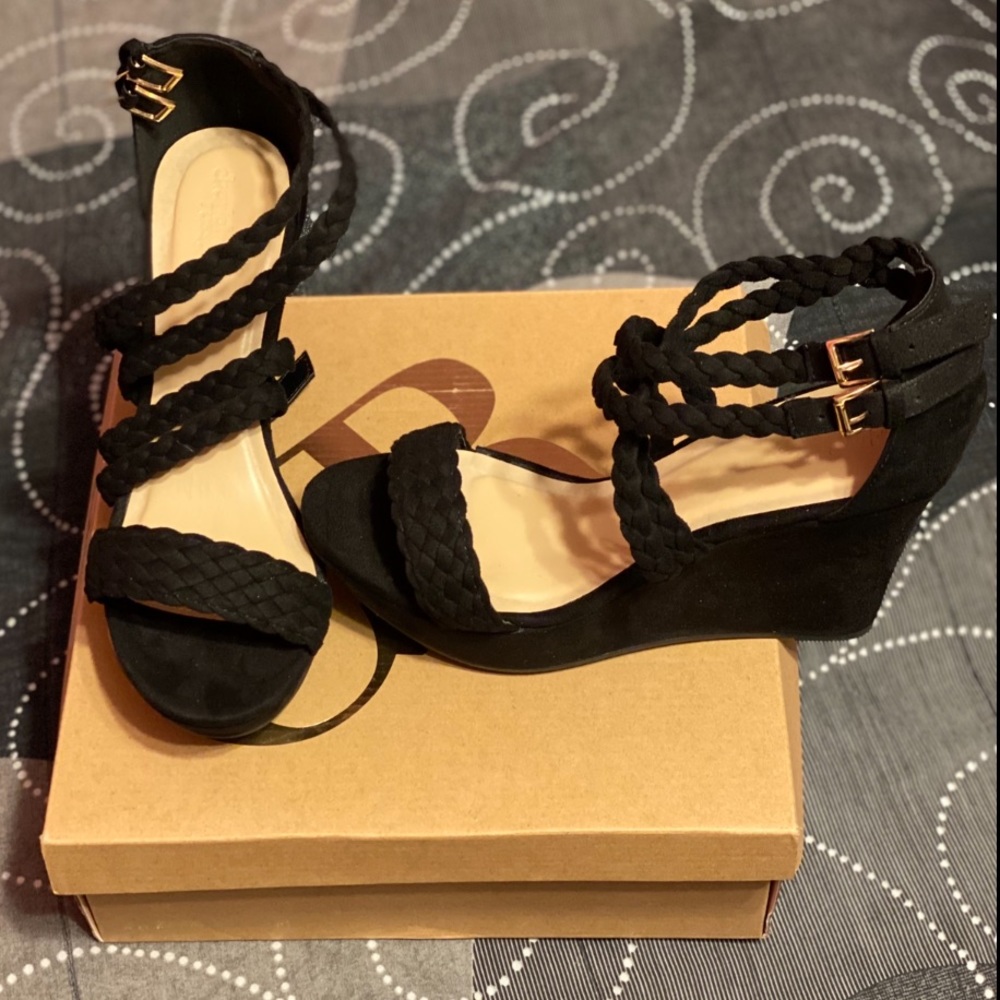 Strappy Charlotte Rousse wedges